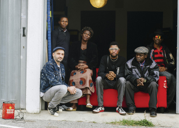 Konono No.1 - Konono No.1 Meets Batida - 2LP - Image 3